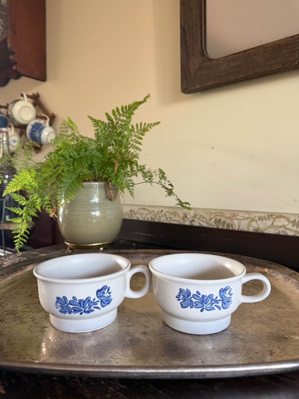 Vintage Pfaltzgraff "Yorktowne" 16 oz Stoneware Soup Mugs (set of 2)